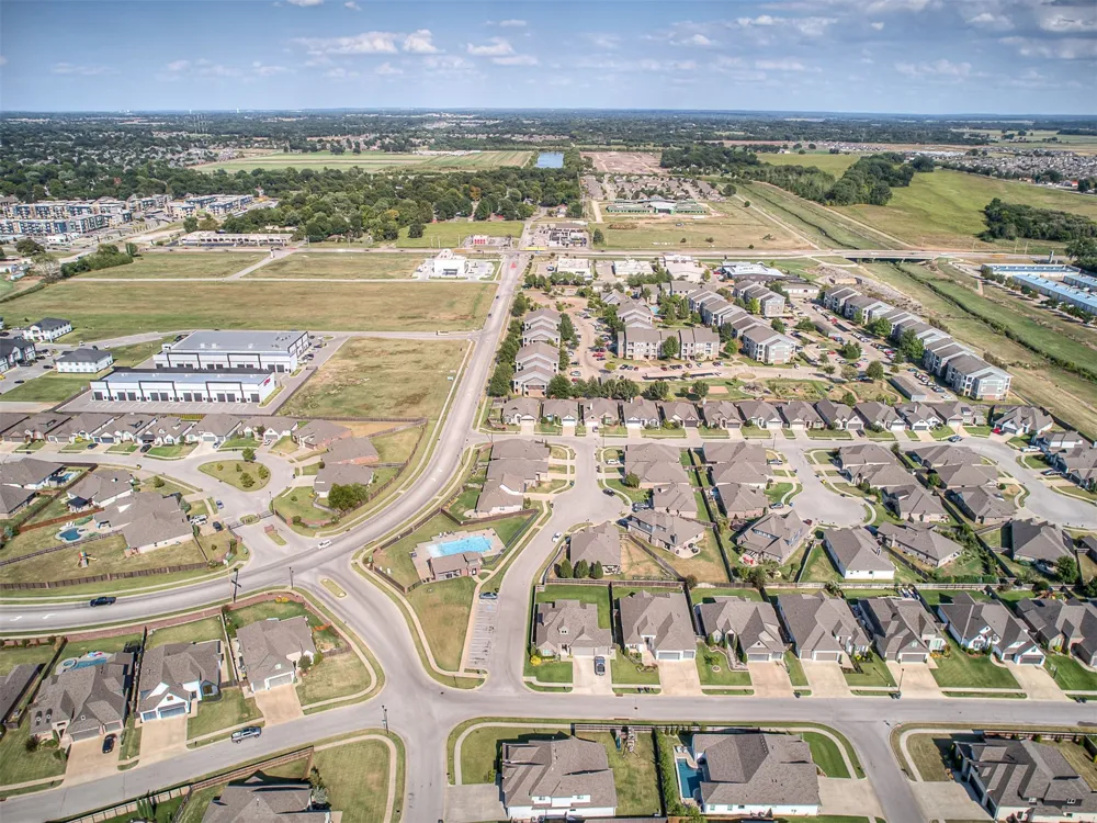 7392 E 126th Street S Bixby, OK 74008