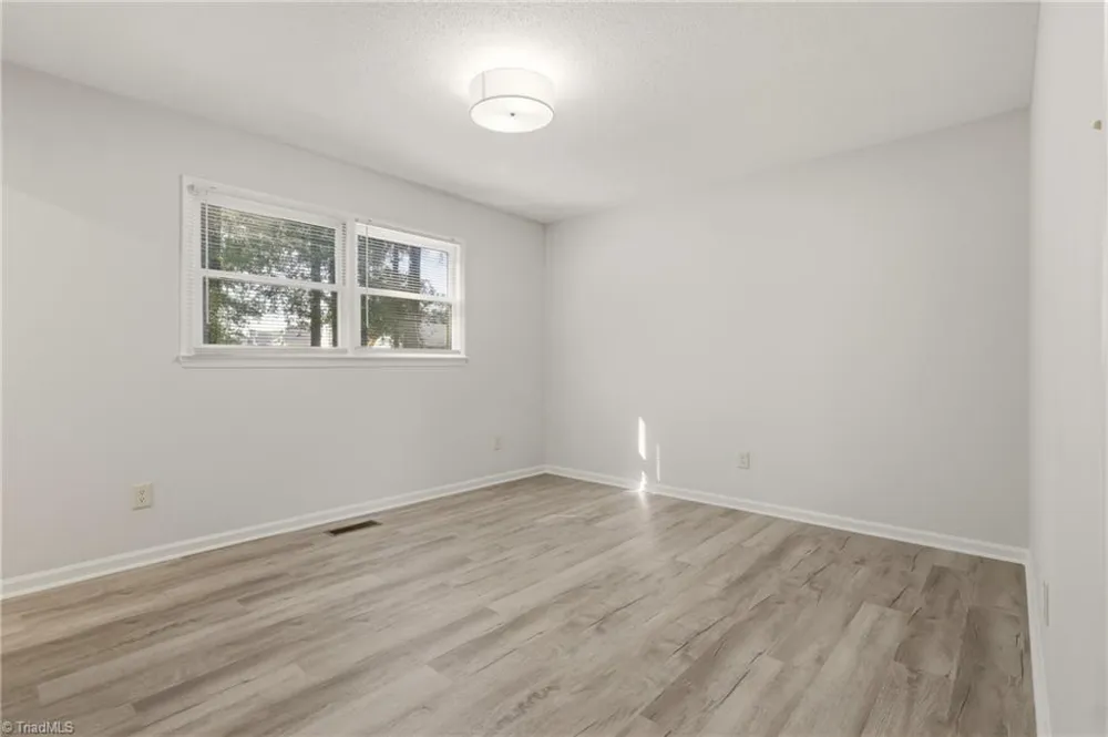 436 Elam Avenue Eden, NC 27288