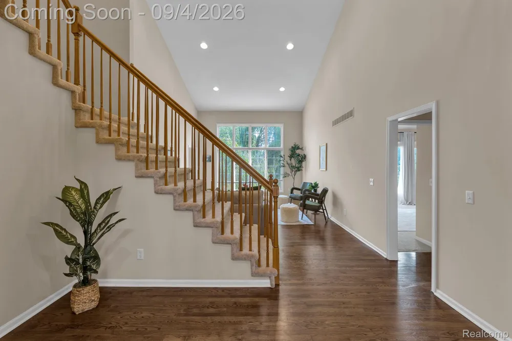 50145 Tottenham Court Canton Charter Township, MI 48187