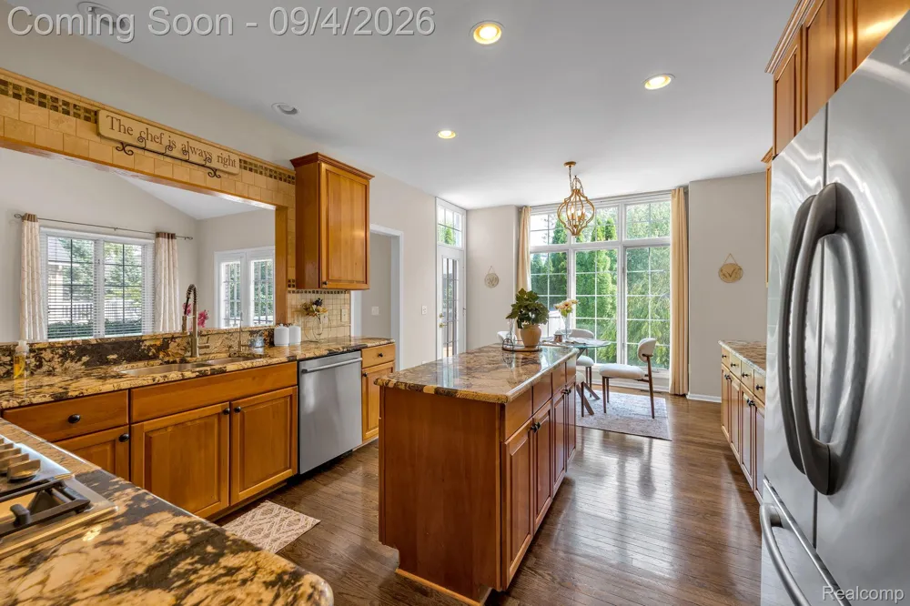 50145 Tottenham Court Canton Charter Township, MI 48187