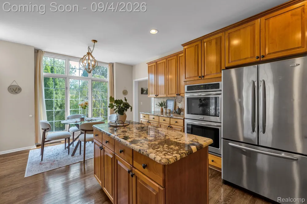 50145 Tottenham Court Canton Charter Township, MI 48187