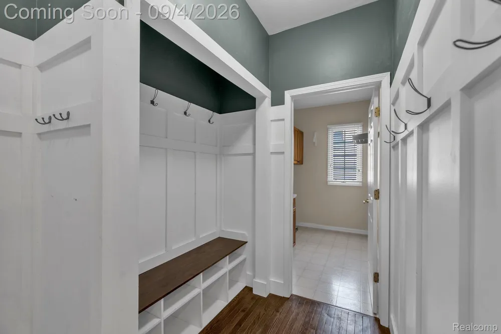 50145 Tottenham Court Canton Charter Township, MI 48187