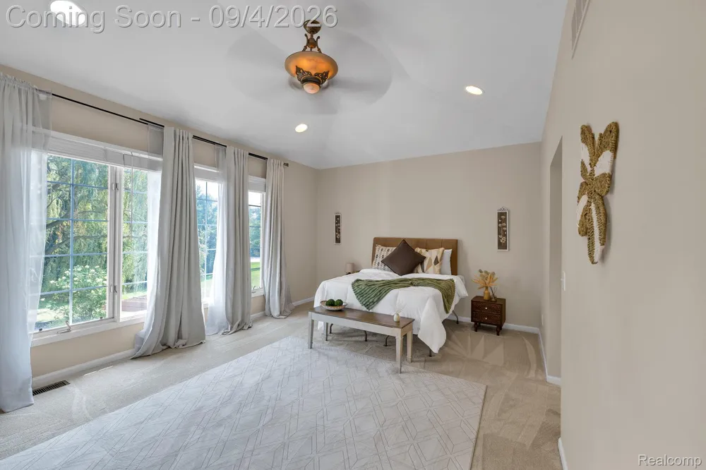 50145 Tottenham Court Canton Charter Township, MI 48187