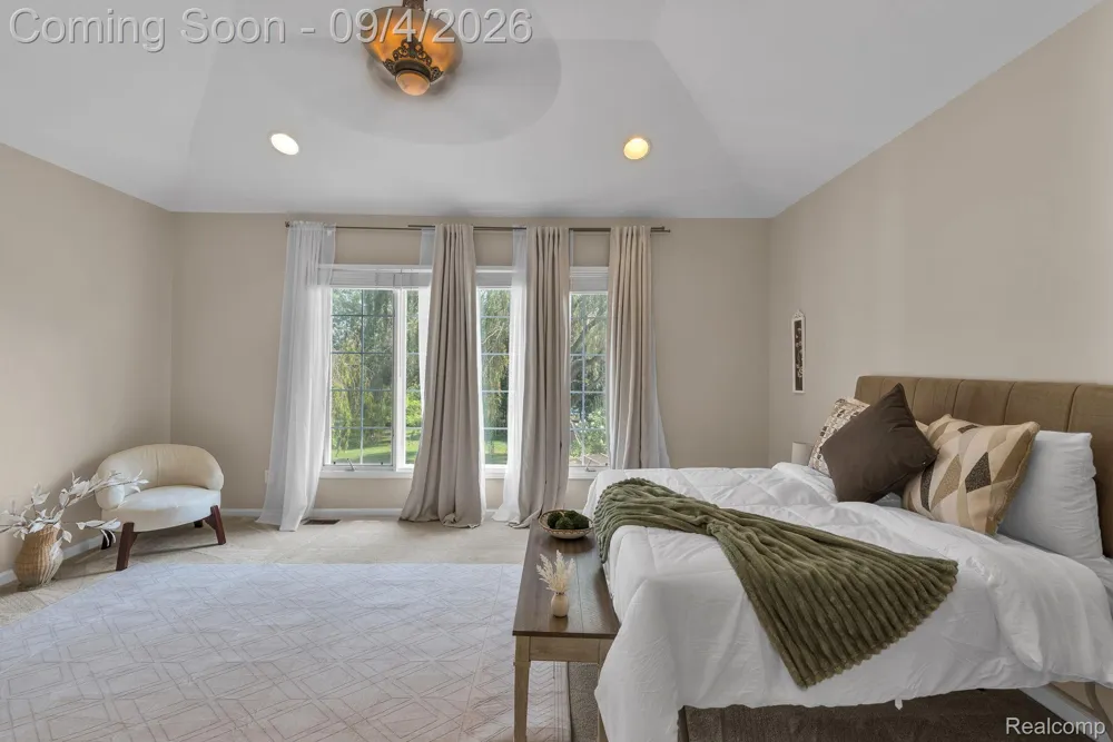 50145 Tottenham Court Canton Charter Township, MI 48187