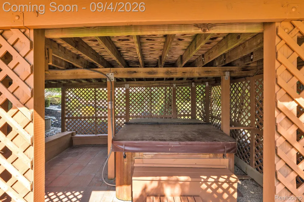 50145 Tottenham Court Canton Charter Township, MI 48187