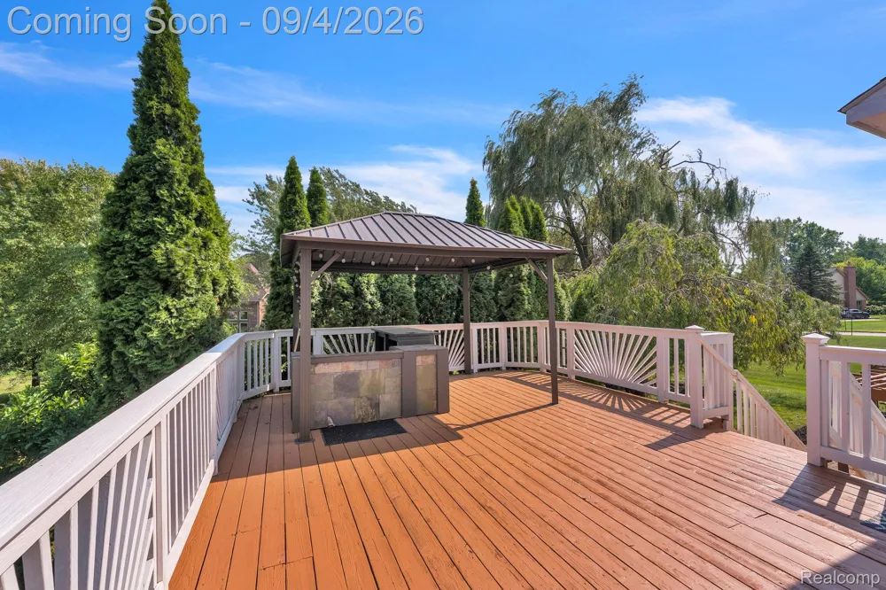 50145 Tottenham Court Canton Charter Township, MI 48187