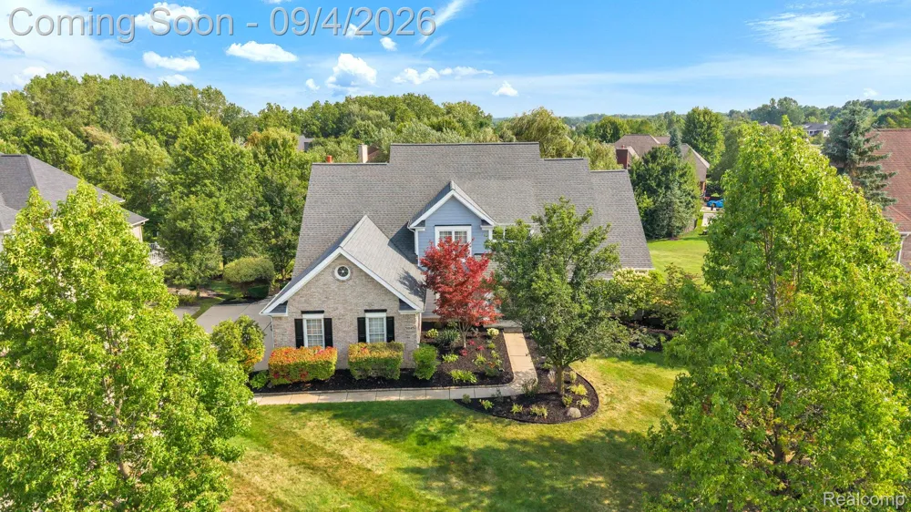 50145 Tottenham Court Canton Charter Township, MI 48187