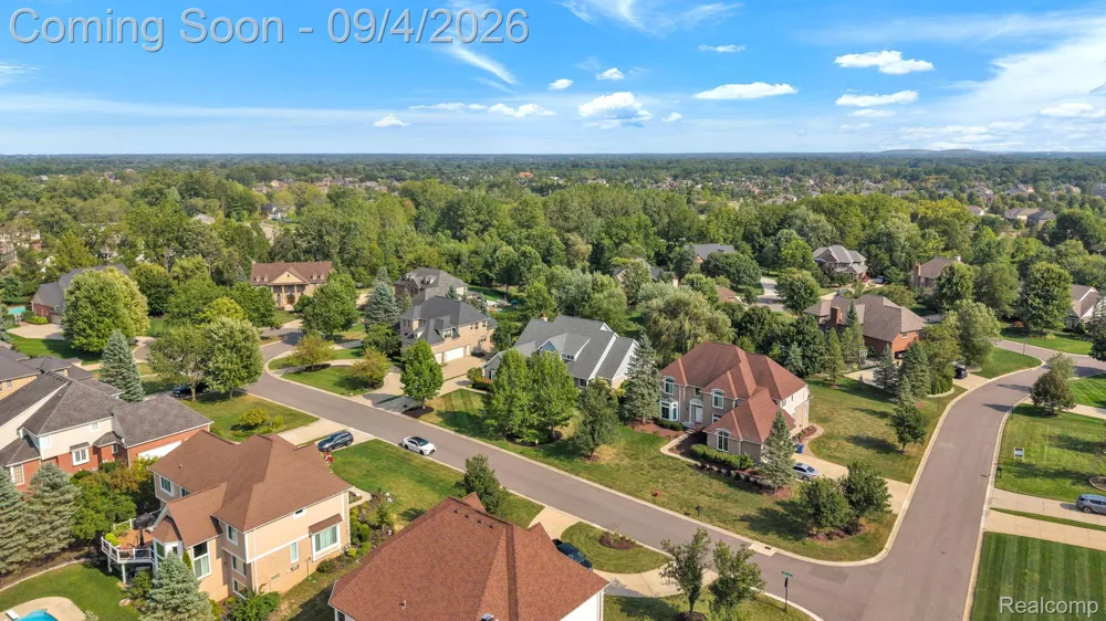 50145 Tottenham Court Canton Charter Township, MI 48187