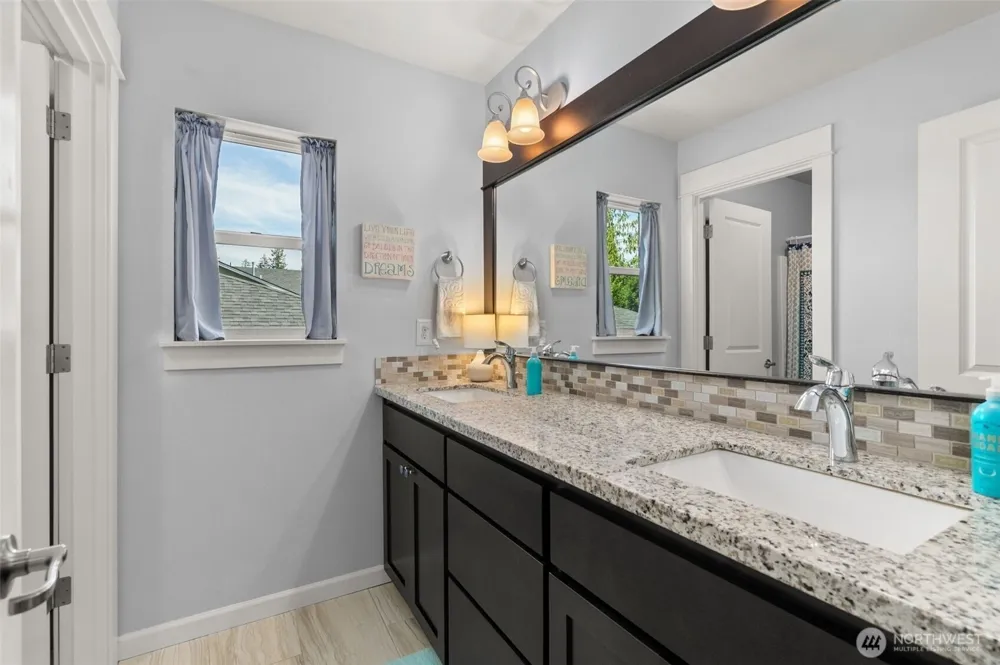 13415 185th Avenue Ct E Bonney Lake, WA 98391