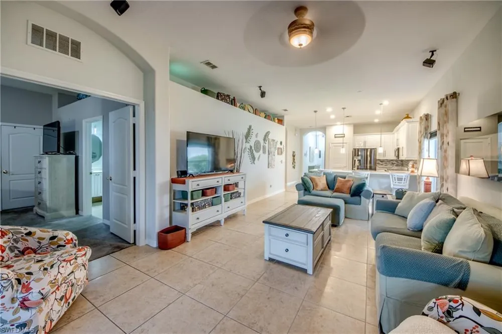 2569 Keystone Lake Drive Cape Coral, FL 33909