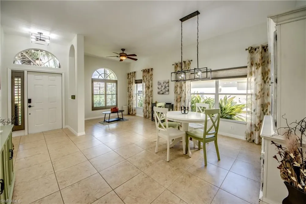 2569 Keystone Lake Drive Cape Coral, FL 33909