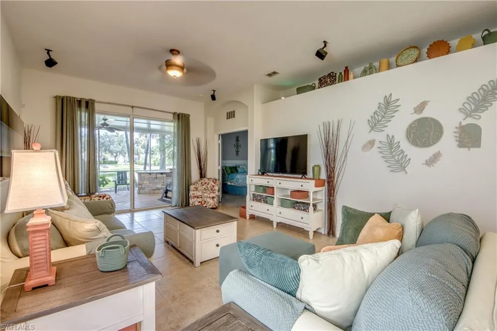 2569 Keystone Lake Drive Cape Coral, FL 33909