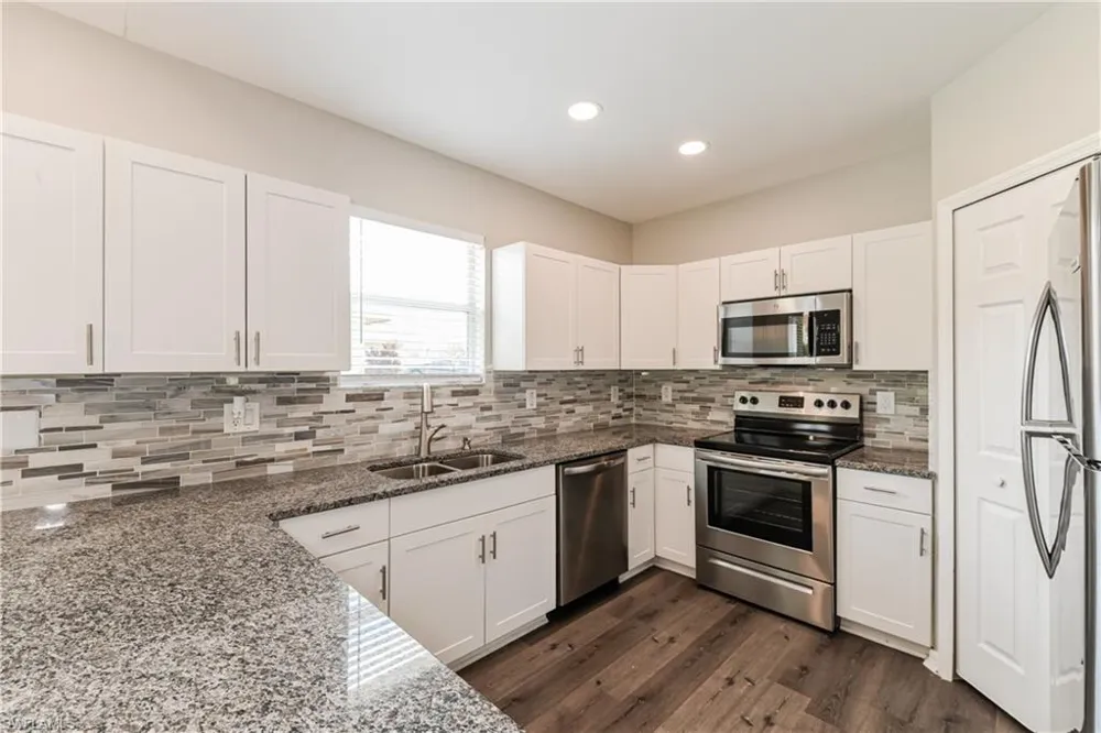 3608 39th Street SW Lehigh Acres, FL 33976