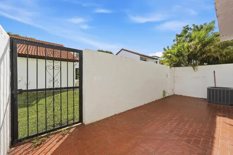 1461 SW 124th Court #13-c
