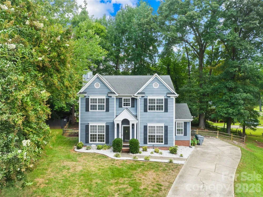 1112 Coachlight Circle Charlotte, NC 28262