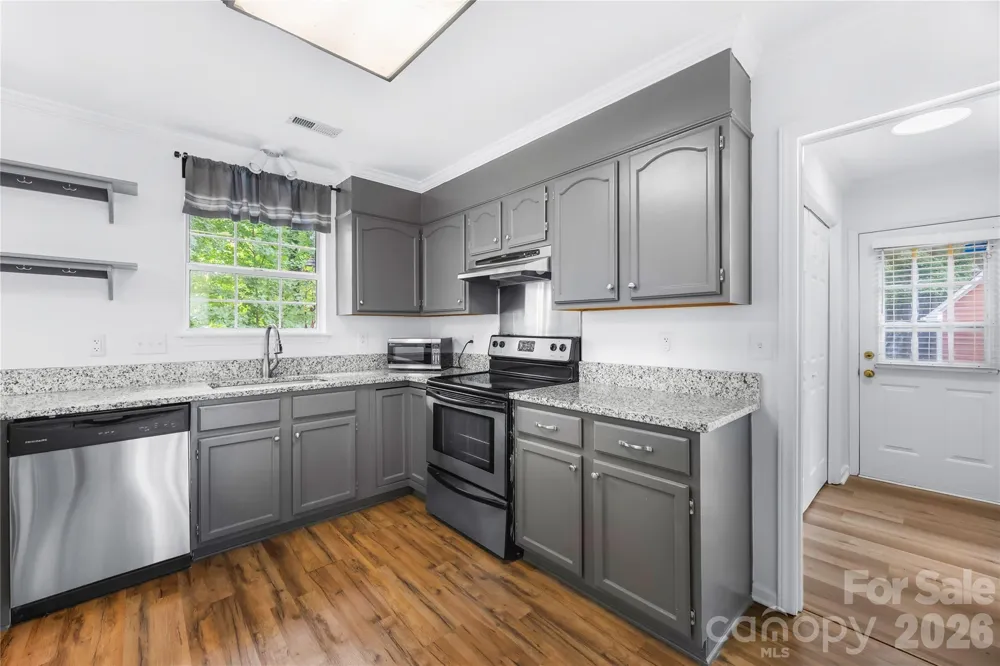 1112 Coachlight Circle Charlotte, NC 28262