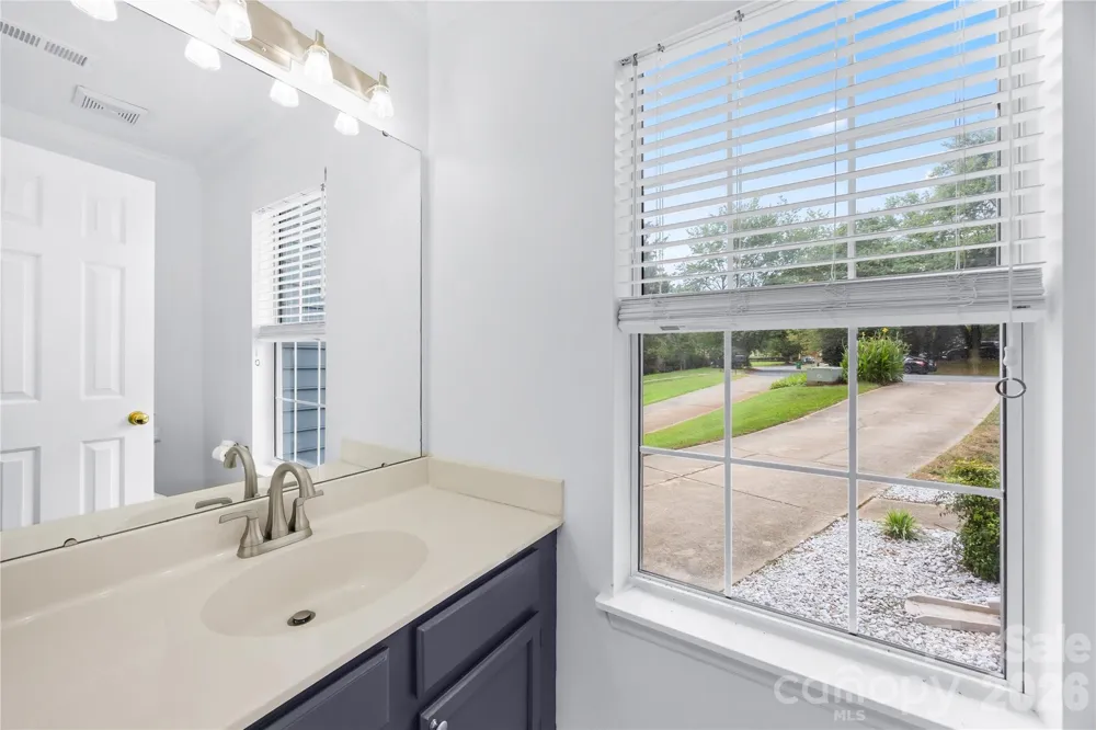 1112 Coachlight Circle Charlotte, NC 28262