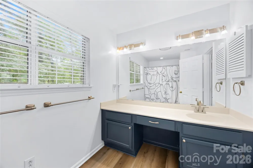 1112 Coachlight Circle Charlotte, NC 28262