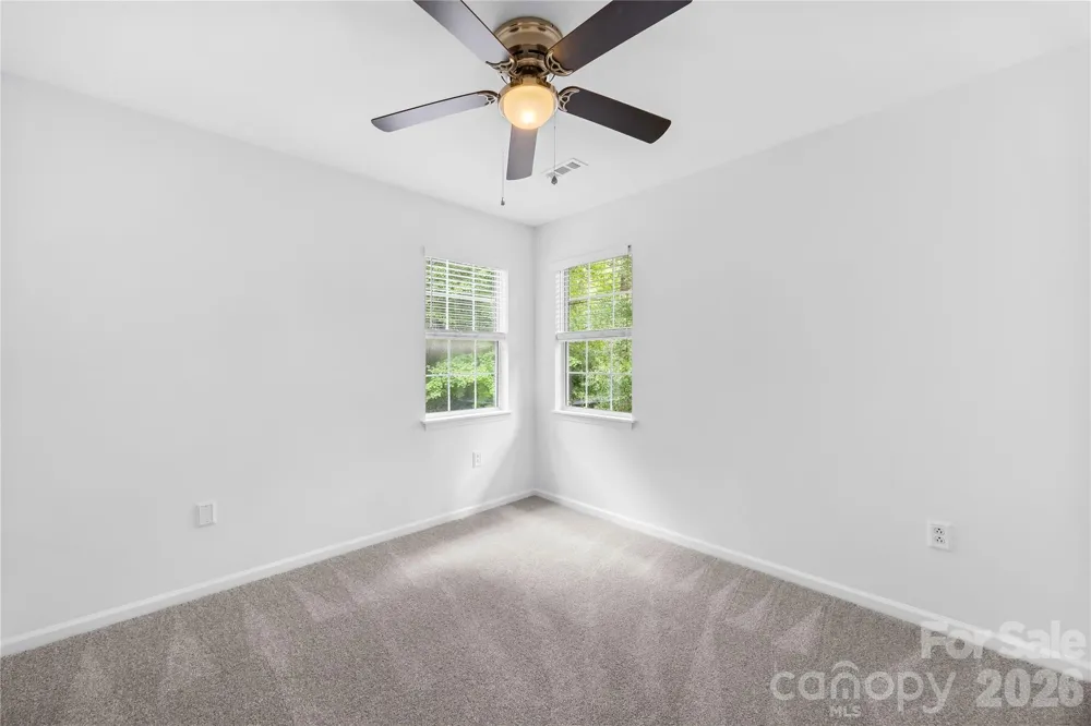 1112 Coachlight Circle Charlotte, NC 28262