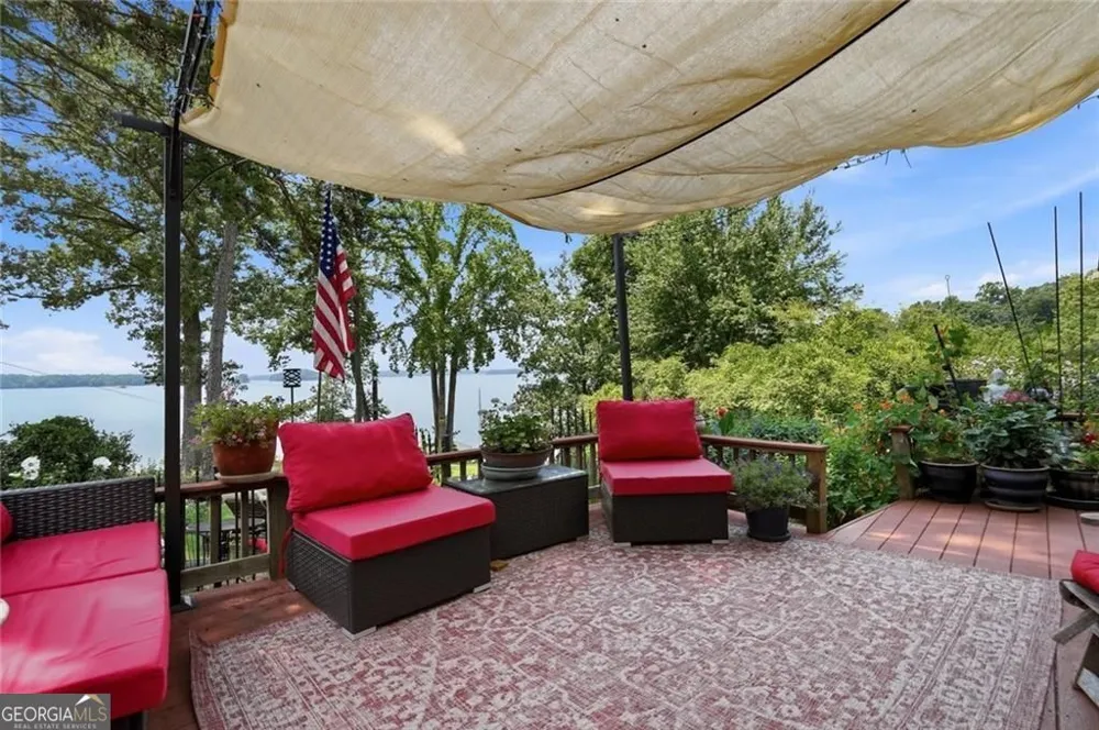 8225 Dogwood TRL Cumming, GA 30041
