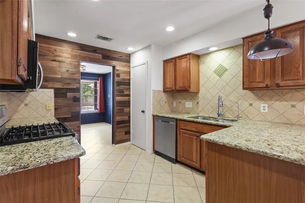 4802 Ganymede Drive Austin, TX 78727