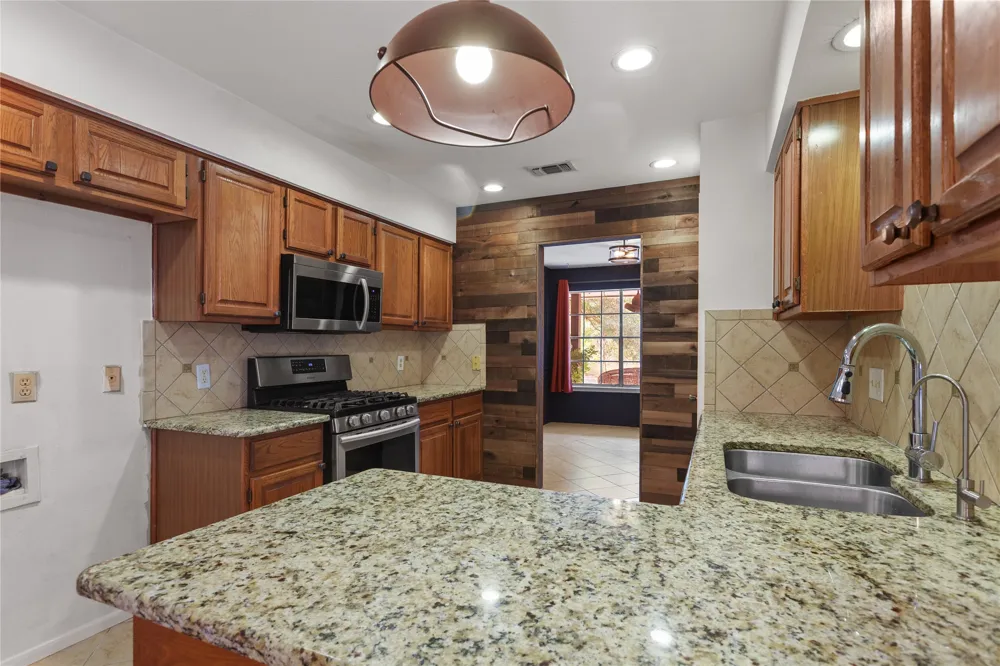 4802 Ganymede Drive Austin, TX 78727