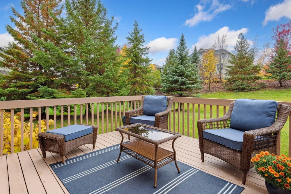 7645 Ridgeview Way Chanhassen, MN 55317