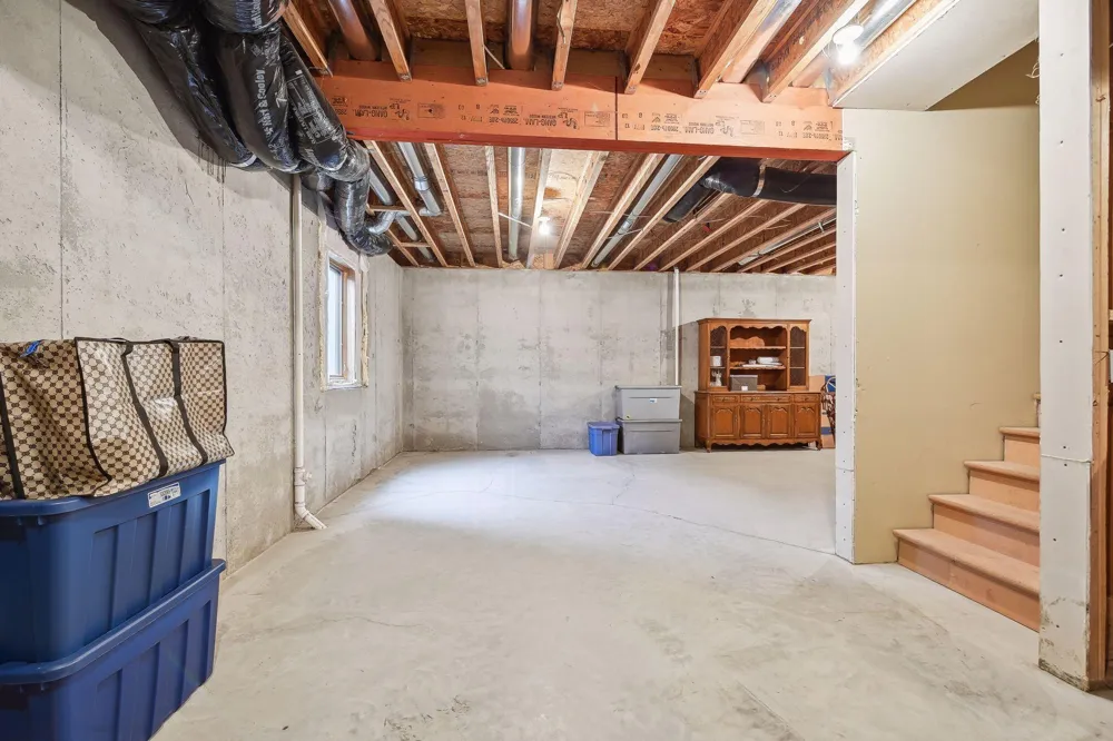 7645 Ridgeview Way Chanhassen, MN 55317