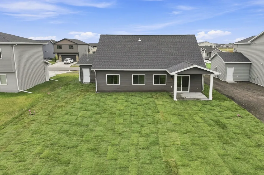 6281 86th Avenue S Horace, ND 58047