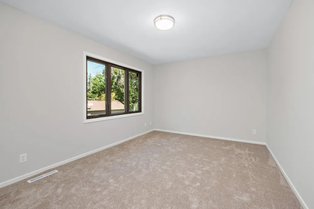 12070 Meadowlark Court Maple Grove, MN 55369