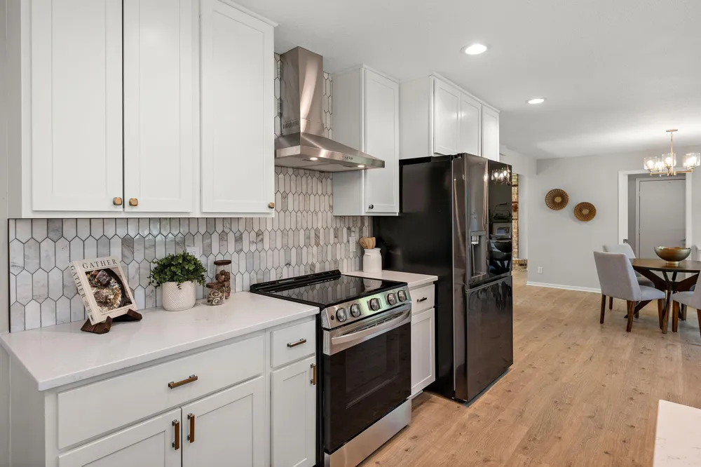 12070 Meadowlark Court Maple Grove, MN 55369