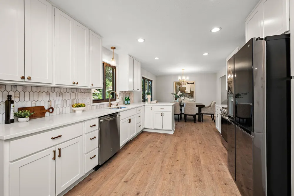 12070 Meadowlark Court Maple Grove, MN 55369