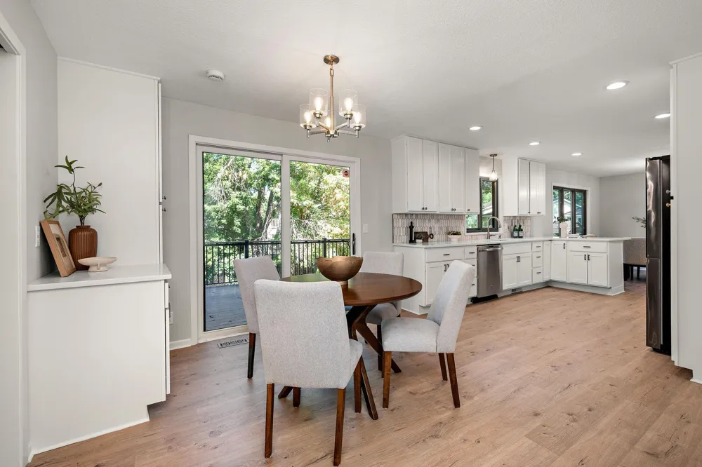 12070 Meadowlark Court Maple Grove, MN 55369