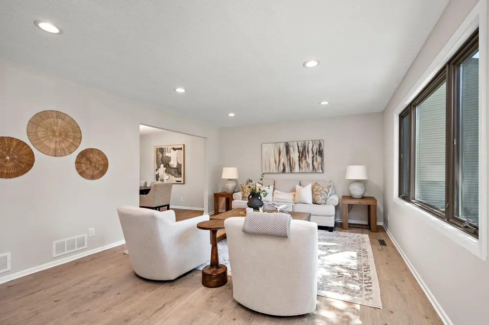 12070 Meadowlark Court Maple Grove, MN 55369