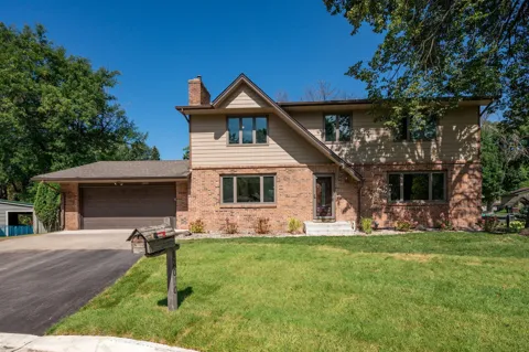 12070 Meadowlark Court