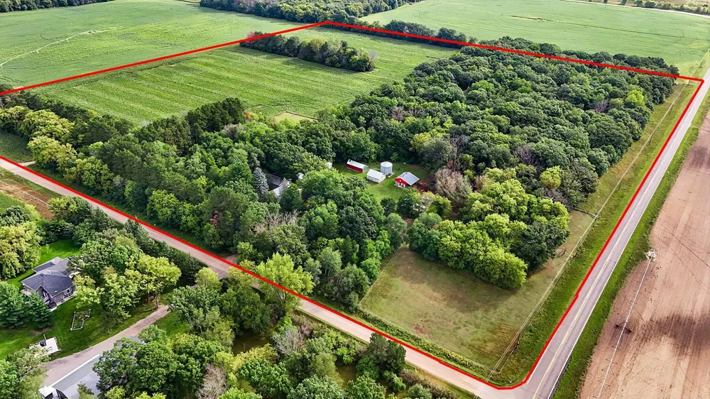 2615 155th Avenue Clear Lake, MN 55319