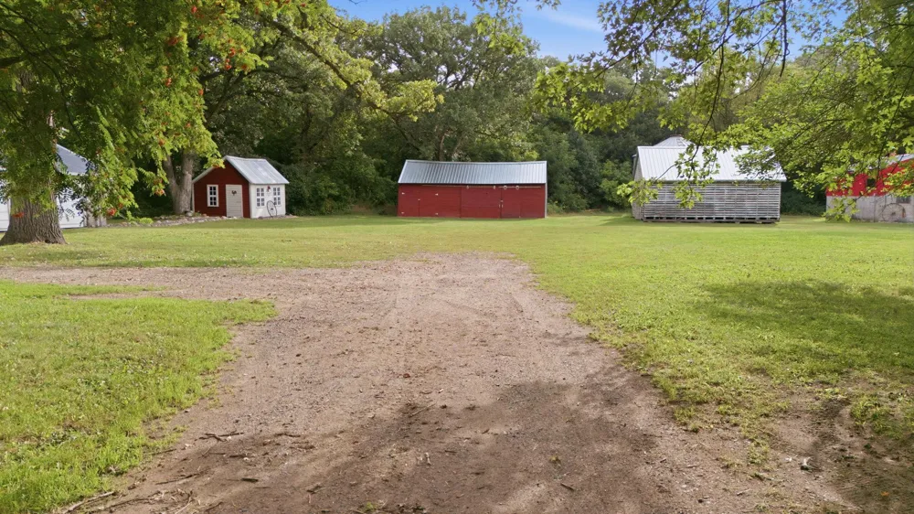 2615 155th Avenue Clear Lake, MN 55319
