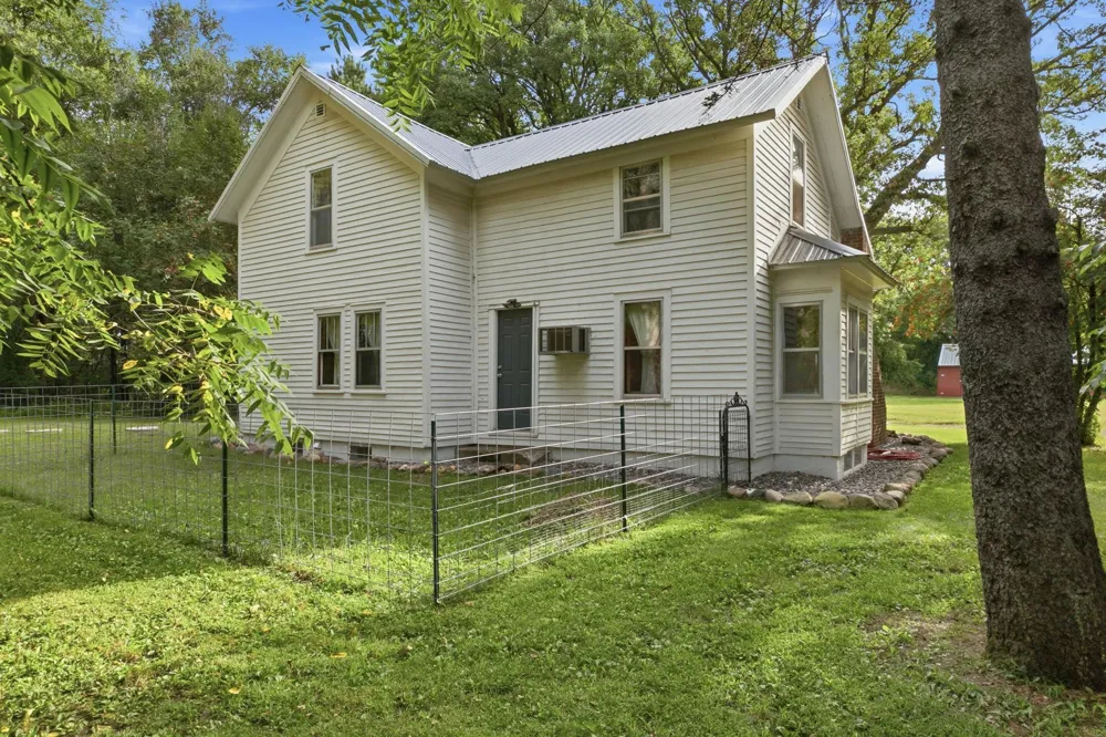 2615 155th Avenue Clear Lake, MN 55319