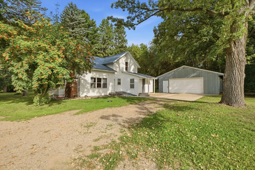 2615 155th Avenue Clear Lake, MN 55319