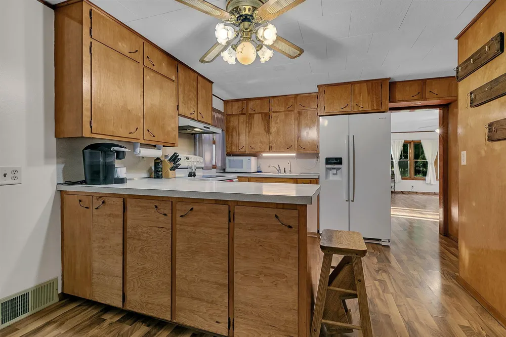 2615 155th Avenue Clear Lake, MN 55319