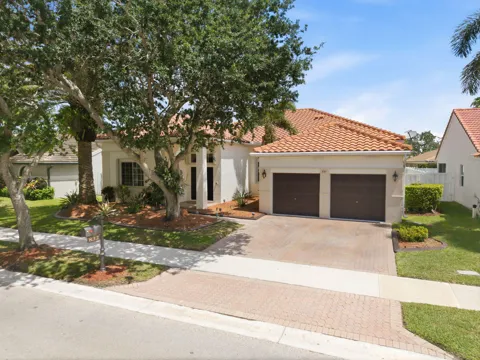 832 Heritage Drive