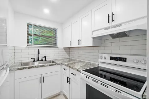 626 Federal Highway #Unit 3