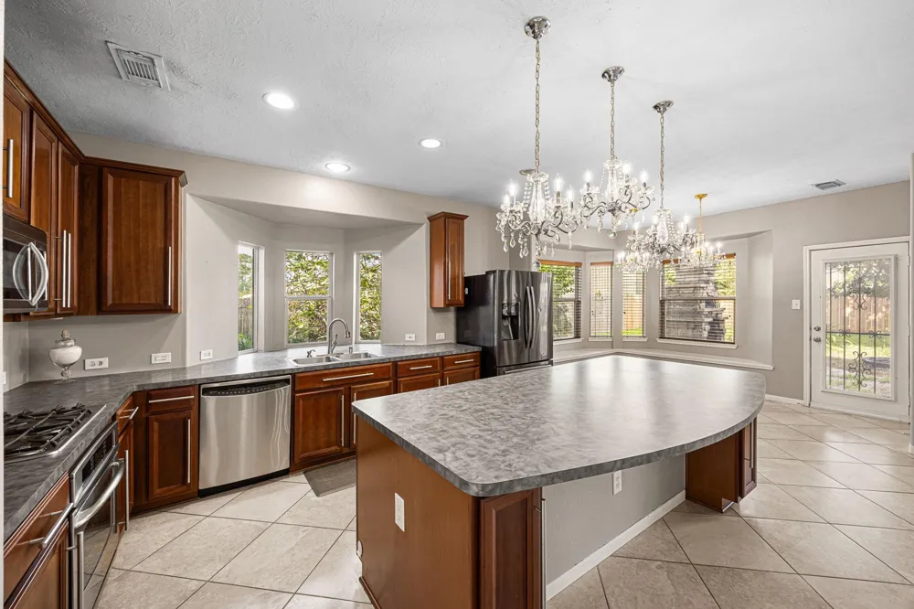25993 Royal Emerald Ln Kingwood, TX 77339