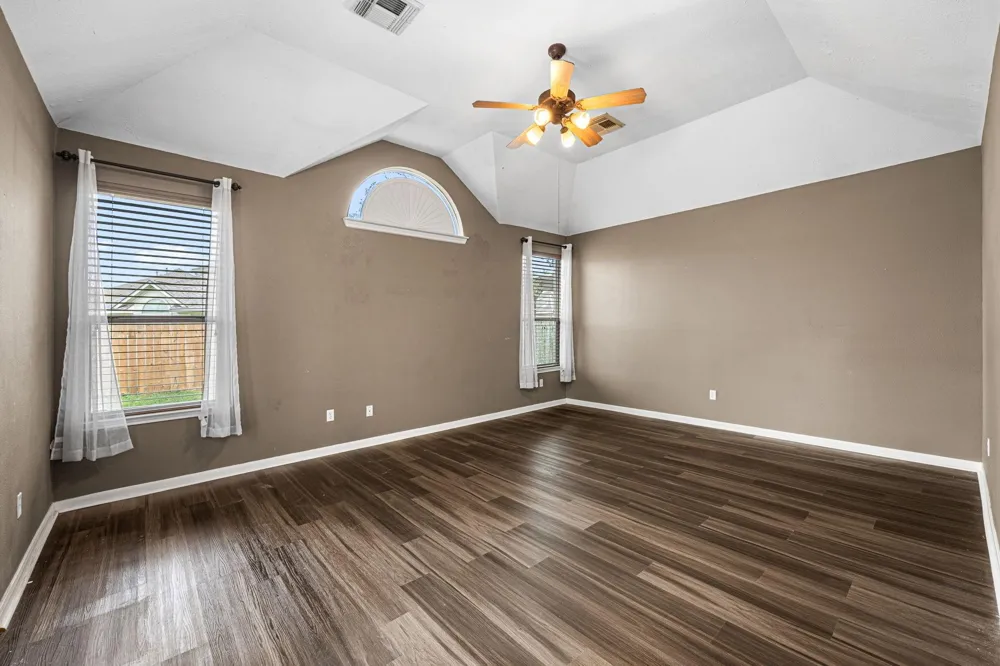 25993 Royal Emerald Ln Kingwood, TX 77339
