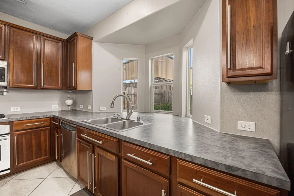 25993 Royal Emerald Ln Kingwood, TX 77339