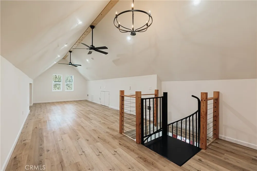 630 Victoria Sugarloaf, CA 92386