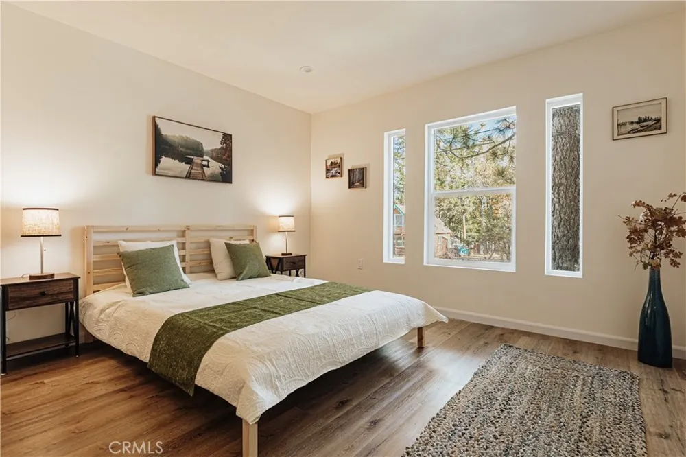 630 Victoria Sugarloaf, CA 92386