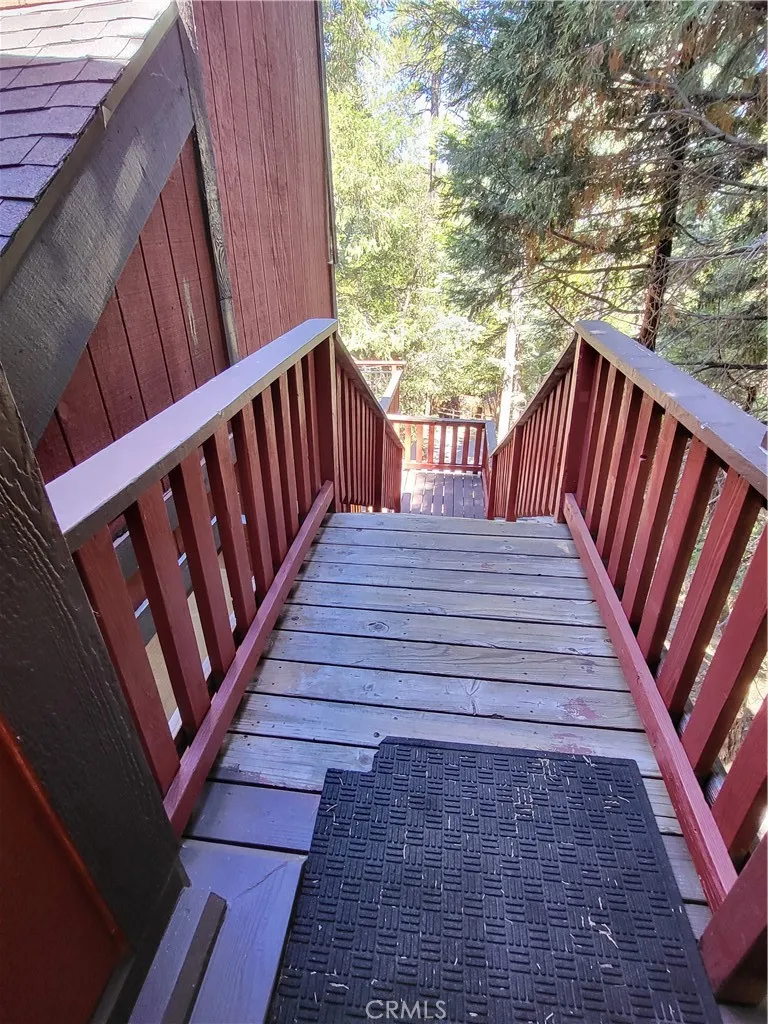 24812 Lake Gregory Crestline, CA 92325
