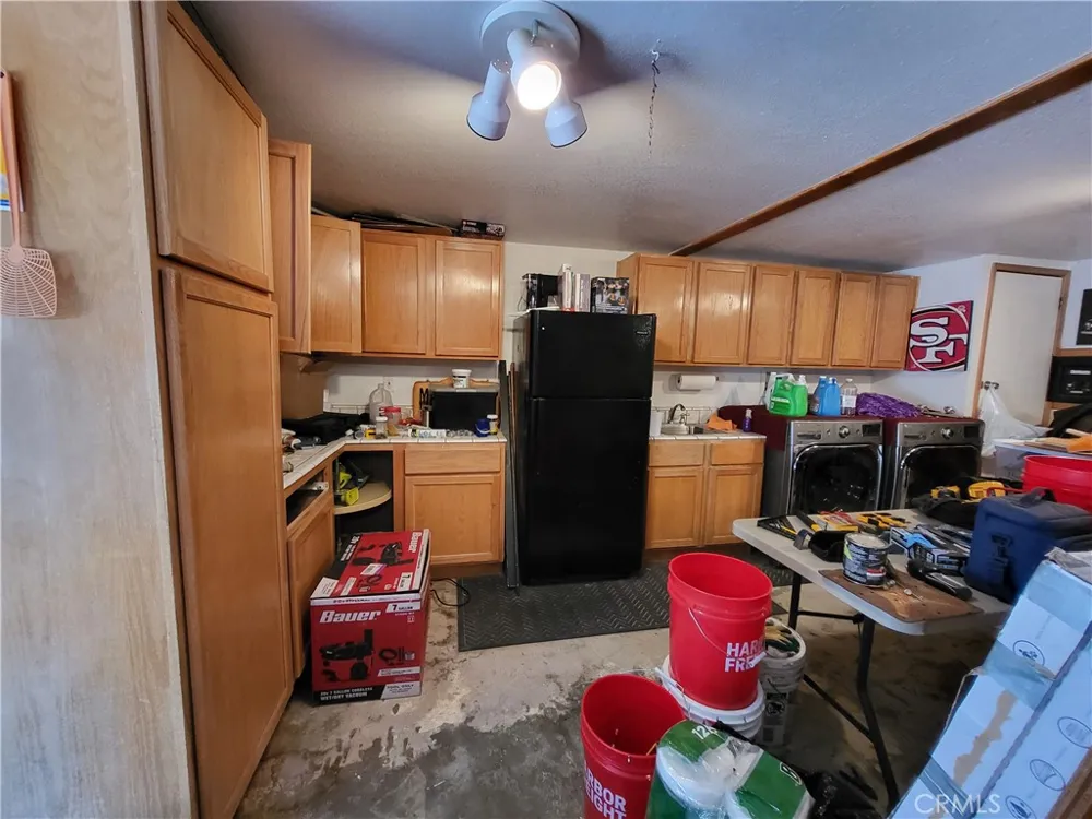24812 Lake Gregory Crestline, CA 92325
