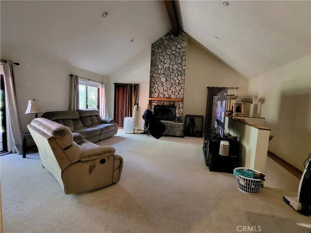 24812 Lake Gregory Crestline, CA 92325